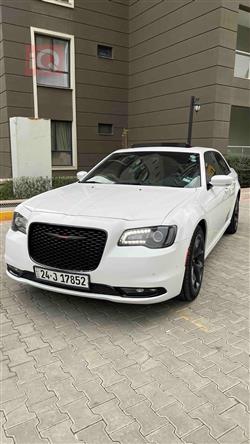 کرایسلەر 300